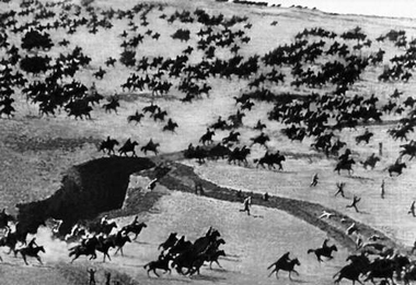 Красная конница в атаке. 1919 г. (кадр из документального фильма).