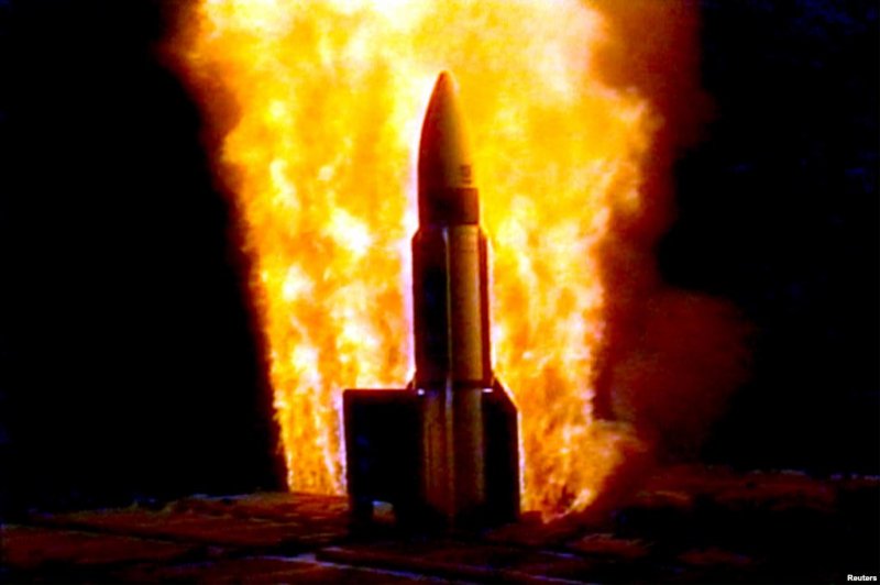 Ракета RGM-165 SM-4 для удара по наземным целям.