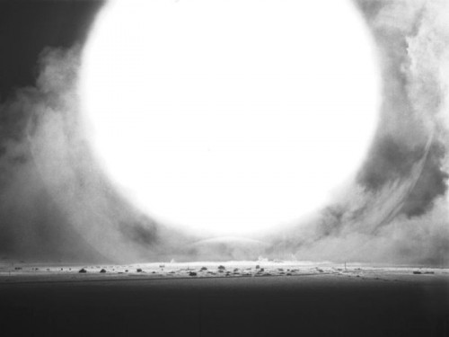 Гибель Тартарии Рис. 36. Ядерные испытания