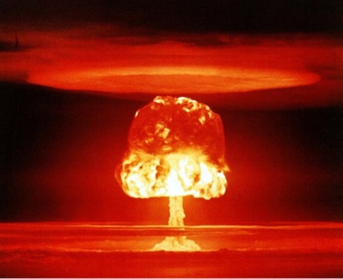 Гибель Тартарии Рис. 37. Ядерные испытания